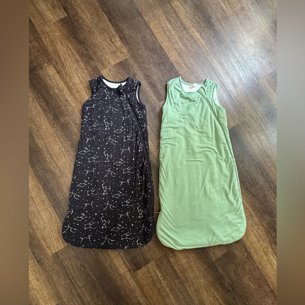 LOT OF 2 KYTE BABY SLEEP SACKS! Size 0-6 months.